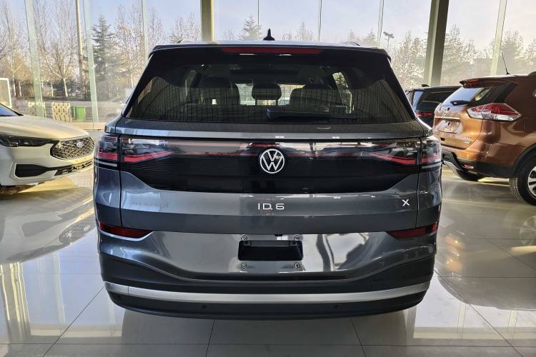 Used Volkswagen ID.6 X 2023 Ultra-Intelligent Long-Range Version Exterior 4