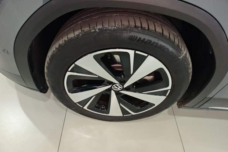 Used Volkswagen ID.6 X 2023 Ultra-Intelligent Long-Range Version Exterior 4