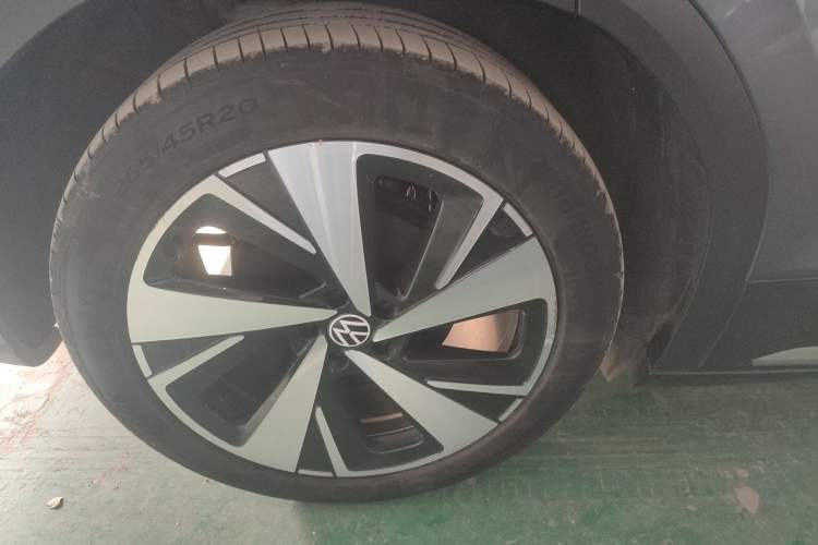 Used Volkswagen ID.6 X 2023 Ultra-Intelligent Long-Range Version Exterior 8