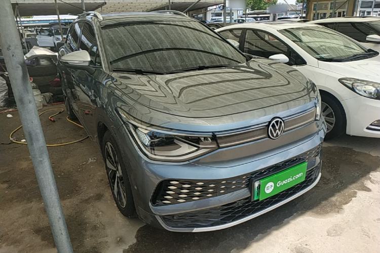 Used Volkswagen ID.6 X 2023 Ultra-Intelligent Long-Range Version Front Right 45 Deg