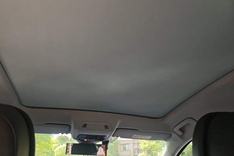Used Volkswagen ID.6 X 2023 Upgraded Model Pure Long-Range Version Headliner