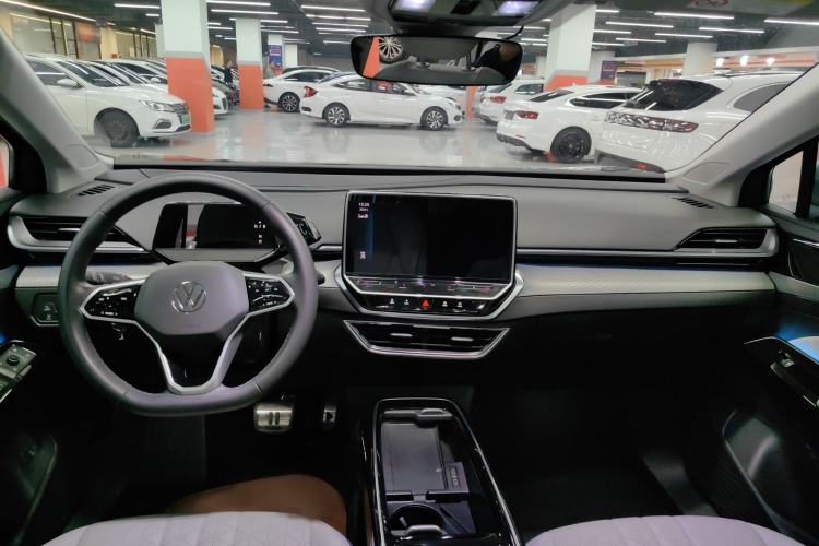 Used Volkswagen ID.6 X 2023 Ultra-Intelligent Long-Range Version Interior 2