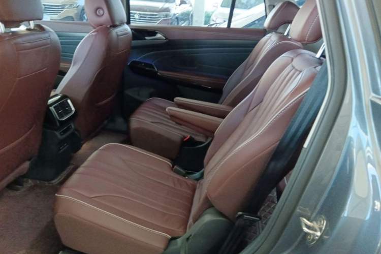 Used Volkswagen ID.6 X 2023 Ultra-Intelligent Long-Range Version Interior 3