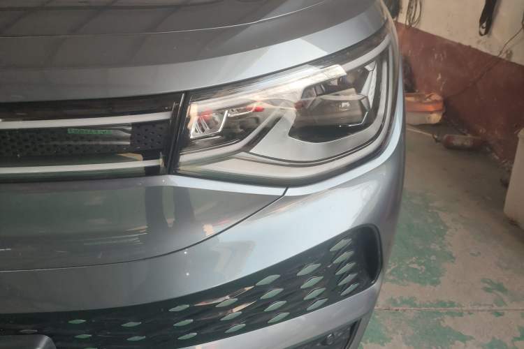 Used Volkswagen ID.6 X 2023 Ultra-Intelligent Long-Range Version Left Front Headlight