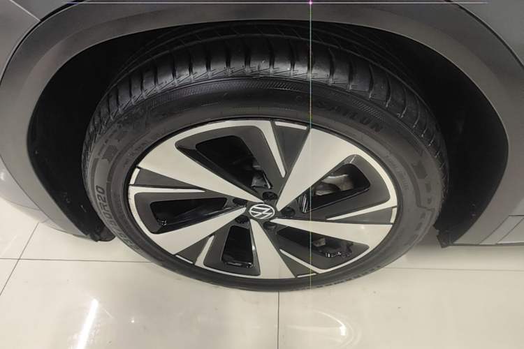 Used Volkswagen ID.6 X 2023 Upgraded Model Ultra-Long Range Version Left Front Wheel Hub