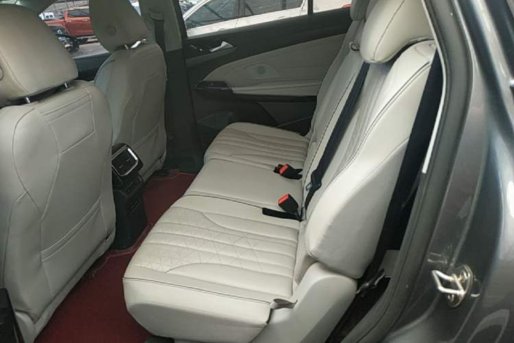 Used Volkswagen ID.6 X 2023 Ultra-Intelligent Long-Range Version Left Rear Seat