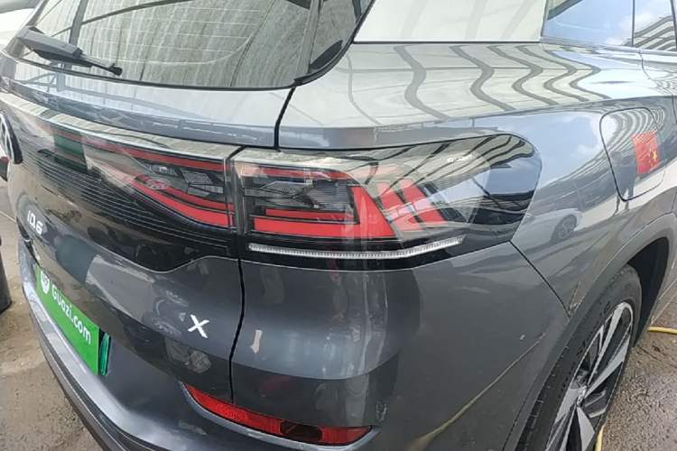 Used Volkswagen ID.6 X 2023 Ultra-Intelligent Long-Range Version Right Rear Taillight