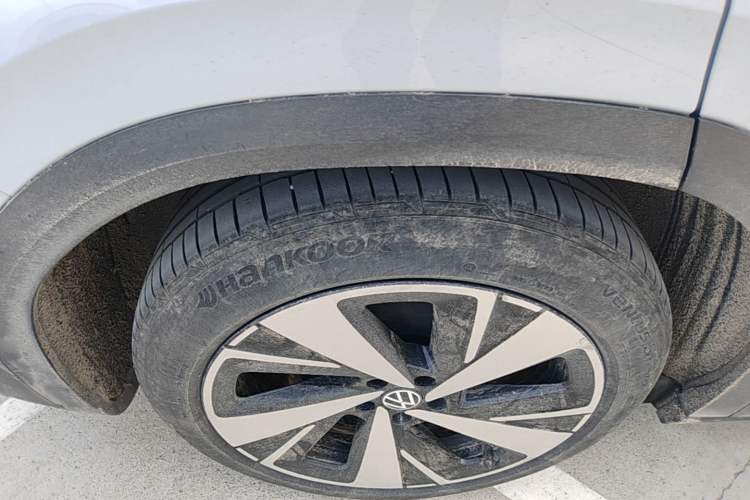 Used Volkswagen ID.6 X 2023 Ultra-Intelligent Long-Range Version Right Rear Wheel Hub