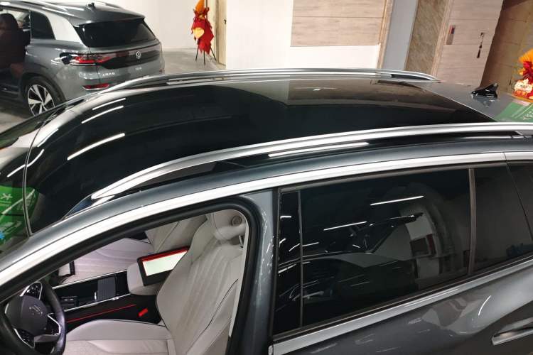 Used Volkswagen ID.6 X 2023 Ultra-Intelligent Long-Range Version Roof