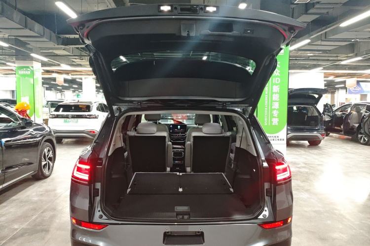 Used Volkswagen ID.6 X 2023 Ultra-Intelligent Long-Range Version Trunk
