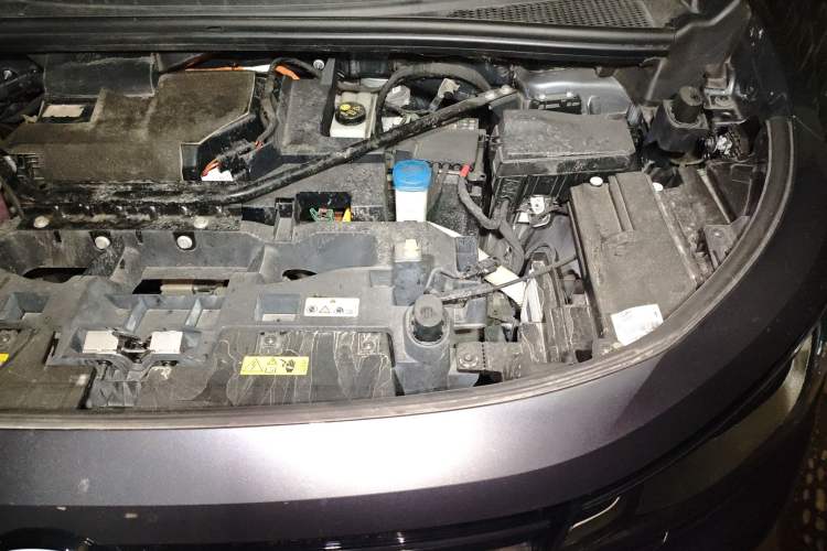 Used Volkswagen ID.6 X 2023 Ultra-Intelligent Long-Range Version Engine Bay Left