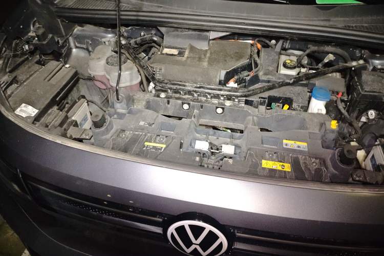 Used Volkswagen ID.6 X 2023 Ultra-Intelligent Long-Range Version Engine Bay Right