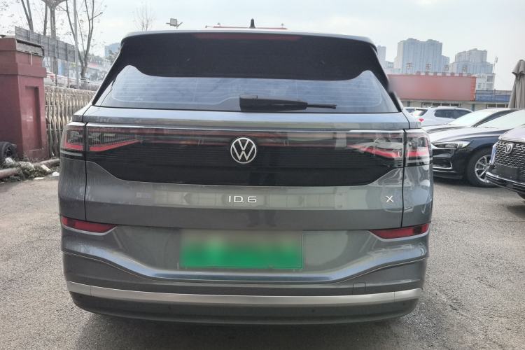 Used Volkswagen ID.6 X 2023 Upgraded Model Pure Long-Range Version Exterior 4