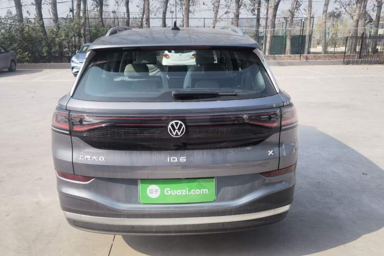 Used Volkswagen ID.6 X 2023 Ultra-Intelligent Long-Range Version Exterior 4