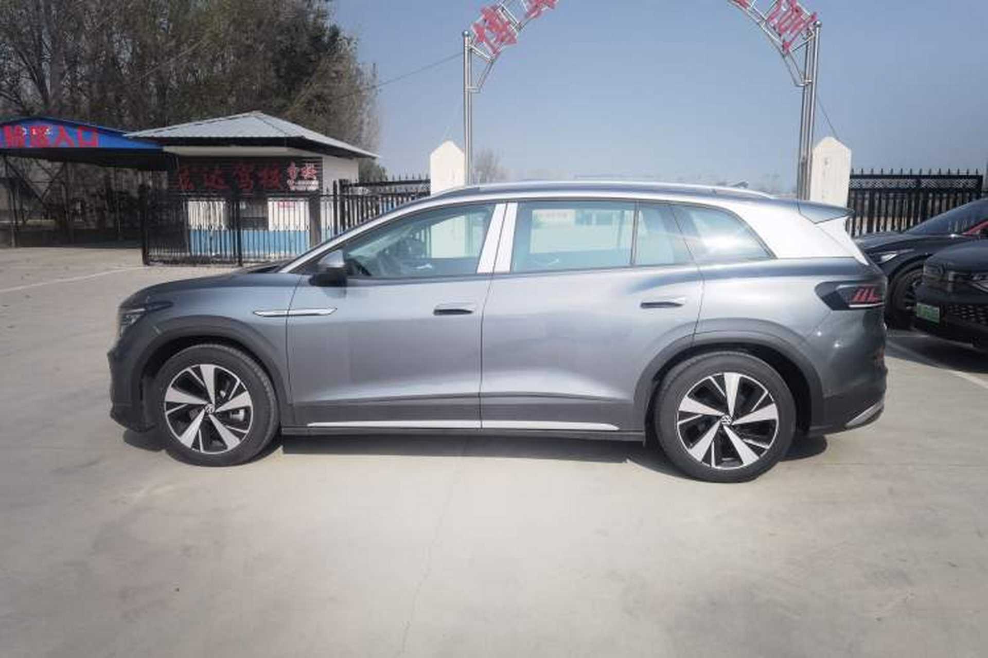 Used Volkswagen ID.6 X 2023 Ultra-Intelligent Long-Range Version Exterior 5