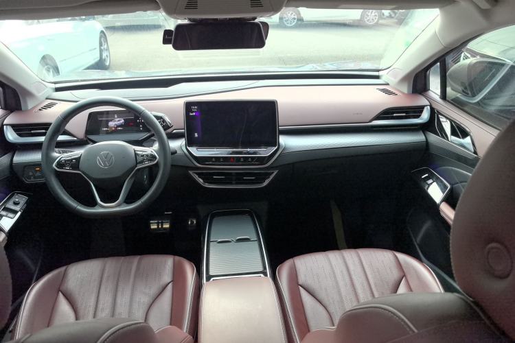 Used Volkswagen ID.6 X 2023 Upgraded Model Pure Long-Range Version Interior 3