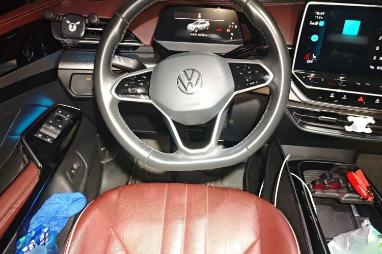 Used Volkswagen ID.6 X 2023 Ultra-Intelligent Long-Range Version Steering Wheel