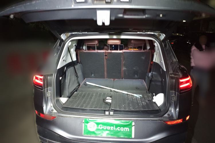 Used Volkswagen ID.6 X 2023 Ultra-Intelligent Long-Range Version Trunk