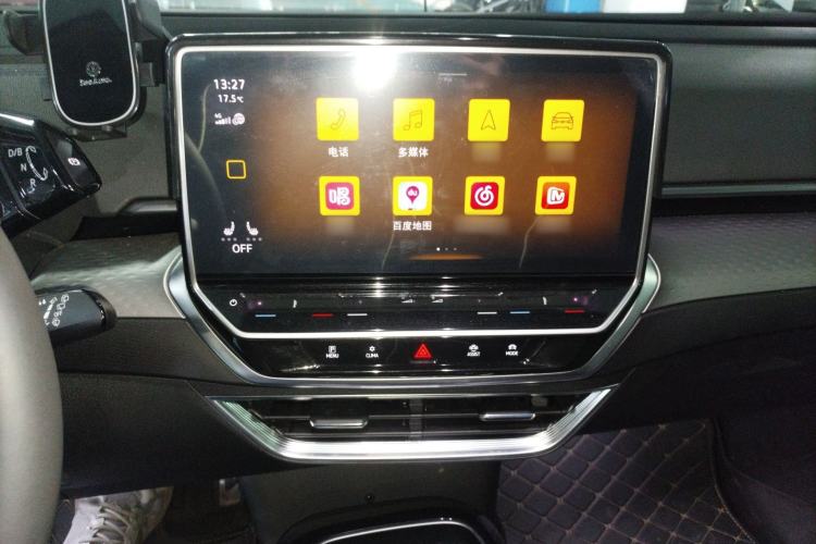 Used Volkswagen ID.6 X 2023 Pure Long-Range Version Audio And AC Panel