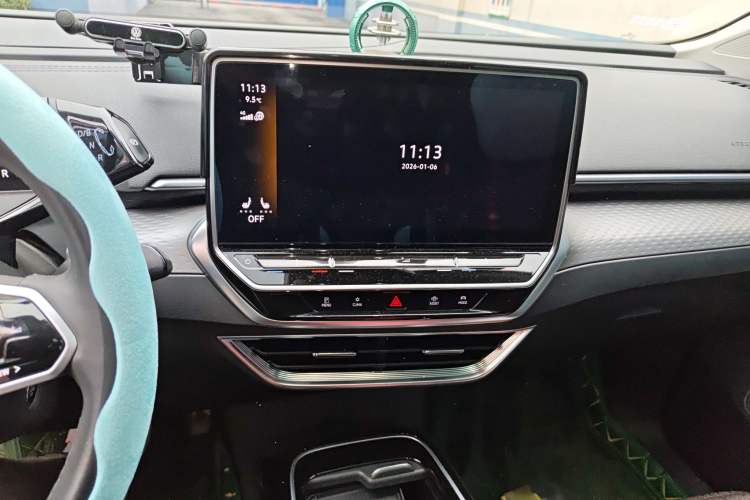 Used Volkswagen ID.6 X 2023 Upgraded Model Pure Long-Range Version Audio And AC Panel