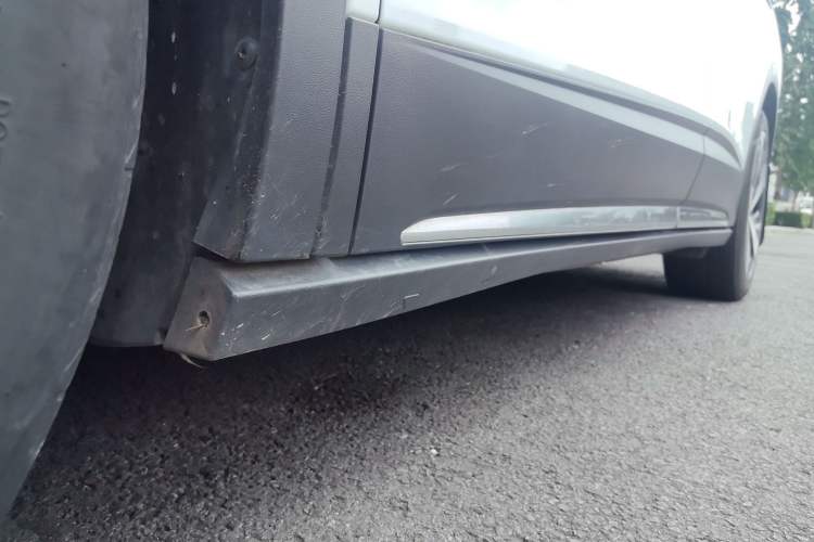 Used Volkswagen ID.6 X 2023 Pure Long-Range Version Chassis Front Left
