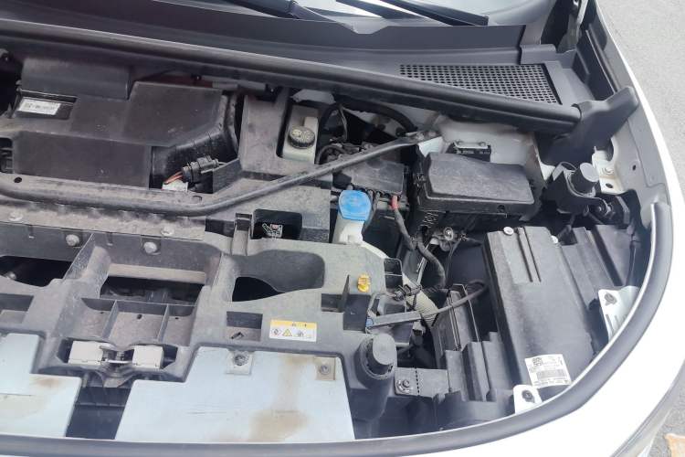 Used Volkswagen ID.6 X 2023 Pure Long-Range Version Engine Bay Left