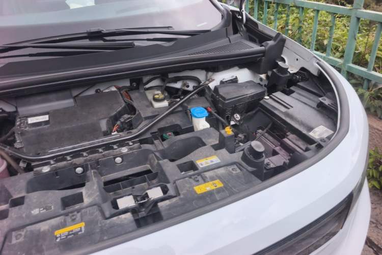 Used Volkswagen ID.6 X 2023 Upgraded Model Ultra-Long Range Version Engine Bay Left