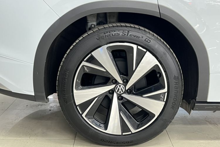 Used Volkswagen ID.6 X 2023 Upgraded Model Pure Long-Range Version Exterior 2