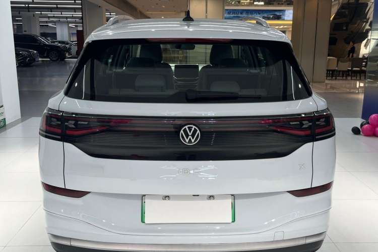 Used Volkswagen ID.6 X 2023 Upgraded Version Kinetic All-Wheel Drive Edition Exterior 4