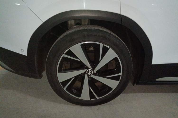 Used Volkswagen ID.6 X 2023 Ultra-Intelligent Long-Range Version Exterior 5