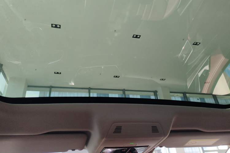Used Volkswagen ID.6 X 2023 Upgraded Model Ultra-Long Range Version Headliner