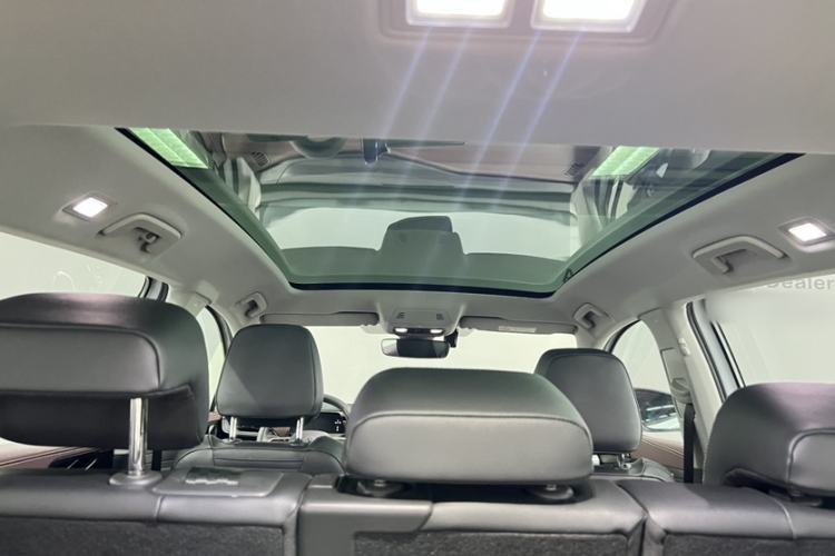 Used Volkswagen ID.6 X 2023 Upgraded Model Pure Long-Range Version Headliner