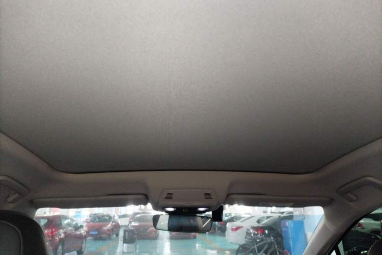 Used Volkswagen ID.6 X 2023 Pure Long-Range Version Headliner