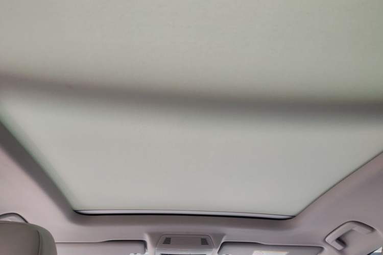 Used Volkswagen ID.6 X 2023 Upgraded Version Kinetic All-Wheel Drive Edition Headliner