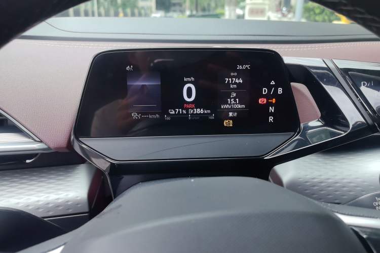 Used Volkswagen ID.6 X 2023 Pure Long-Range Version Instrument Cluster