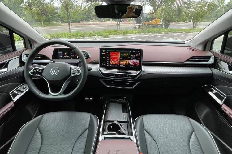 Used Volkswagen ID.6 X 2023 Upgraded Model Pure Long-Range Version Interior 1