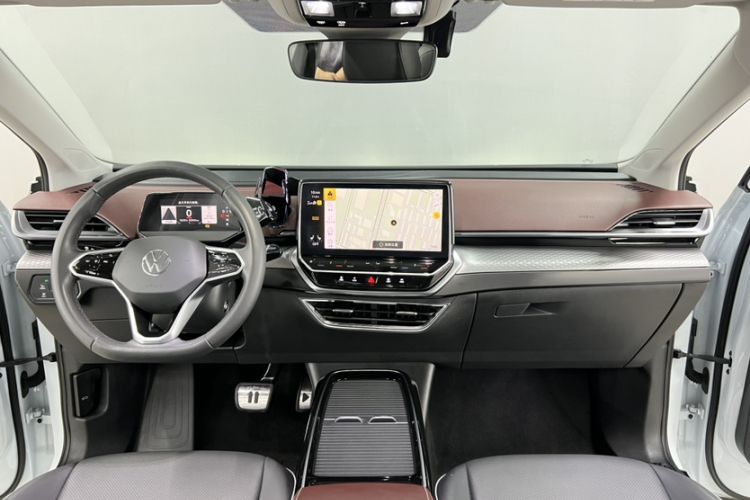 Used Volkswagen ID.6 X 2023 Upgraded Model Pure Long-Range Version Interior 4