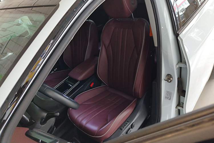 Used Volkswagen ID.6 X 2023 Upgraded Model Ultra-Long Range Version Left Front Seat