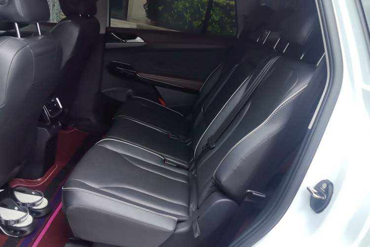 Used Volkswagen ID.6 X 2023 Pure Long-Range Version Left Rear Seat