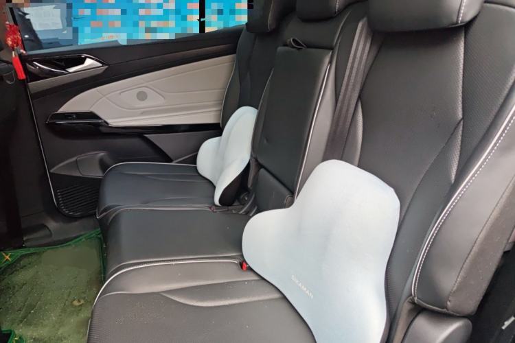 Used Volkswagen ID.6 X 2023 Upgraded Model Pure Long-Range Version Left Rear Seat
