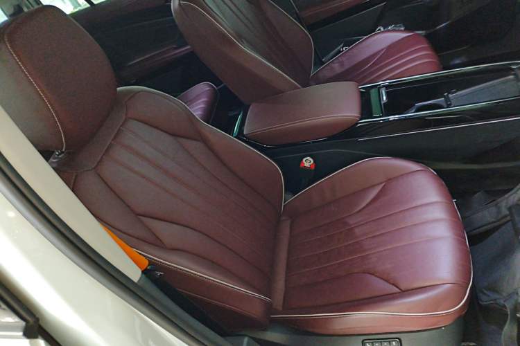 Used Volkswagen ID.6 X 2023 Upgraded Model Ultra-Long Range Version Right Front Seat