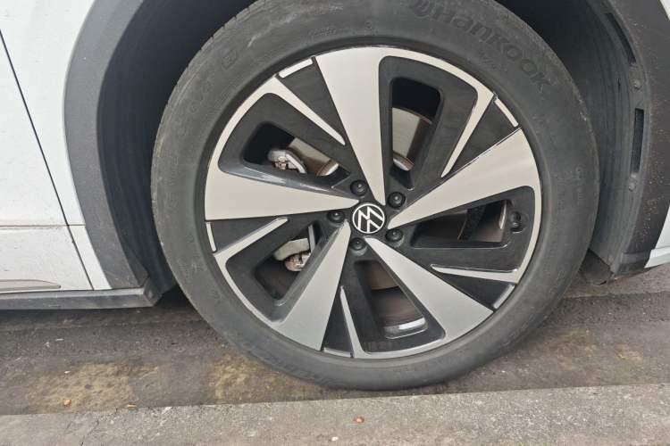Used Volkswagen ID.6 X 2023 Upgraded Model Ultra-Long Range Version Right Front Wheel Hub
