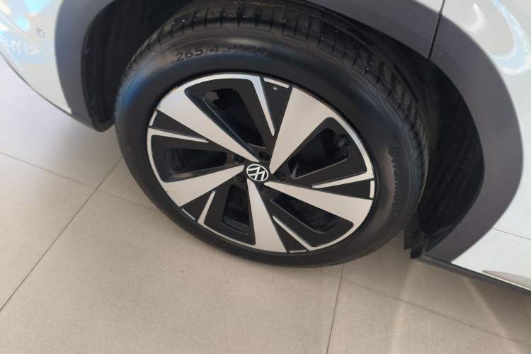 Used Volkswagen ID.6 X 2023 Upgraded Model Ultra-Long Range Version Right Rear Wheel Hub