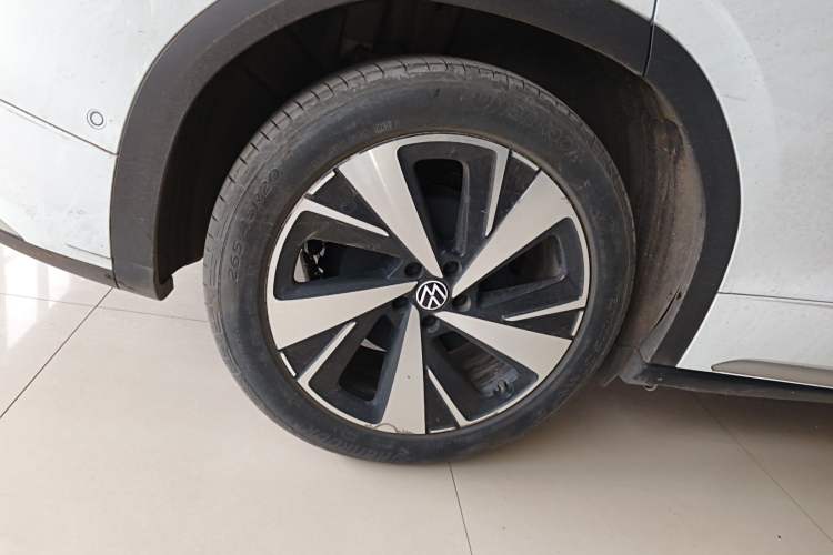 Used Volkswagen ID.6 X 2023 Upgraded Model Ultra-Long Range Version Right Rear Wheel Hub