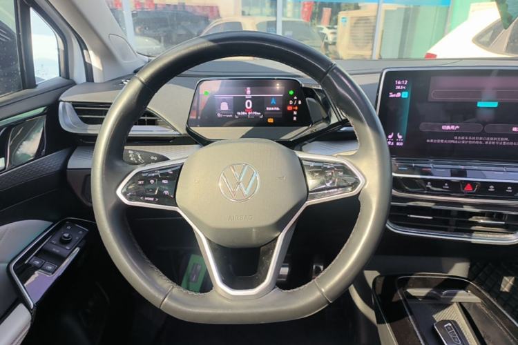 Used Volkswagen ID.6 X 2023 Ultra-Intelligent Long-Range Version Steering Wheel