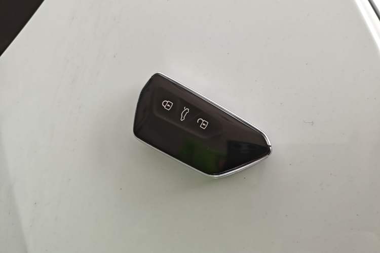 Used Volkswagen ID.6 X 2023 Ultra-Intelligent Long-Range Version Vehicle Key