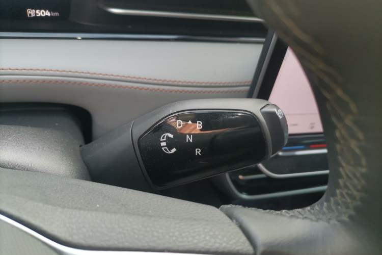 Used Volkswagen ID.7 VIZZION 2024 AIR model Gear Lever