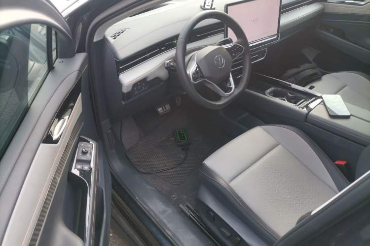 Used Volkswagen ID.7 VIZZION 2024 AIR model Interior 3