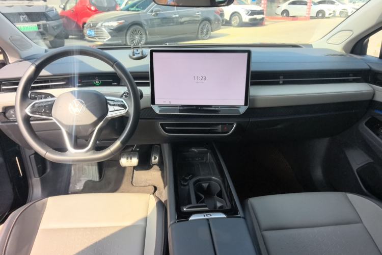 Used Volkswagen ID.7 VIZZION 2024 AIR model Interior 3