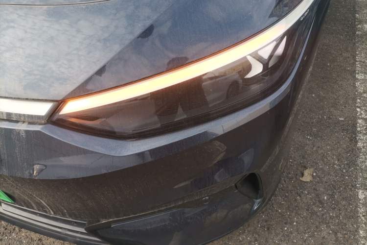 Used Volkswagen ID.7 VIZZION 2024 AIR model Left Front Headlight